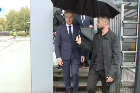 Žalostno: Onkološki bolniki verjeli Golobovim obljubam, sedaj pa to soočenje z resnico