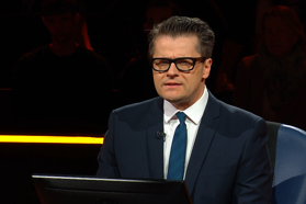 Godler navdušil z imitacijo Sebastiana Cavazze
