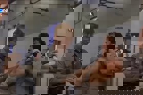 To je skrivnostni uradnik na AKOSU, zaradi kogar naši otroci lahko gledajo izjemno nasilne filme