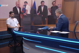 Kaj vlada obljublja javnim uslužbencem? 
