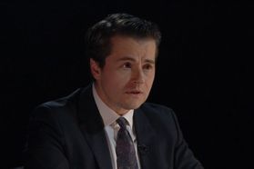 Tako je Ula Furlan Jureta Godlerja spravila v zadrego