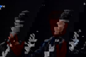 Znani pevec: V Anglijo sem šel, da se spoznam!