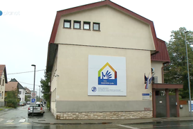 Nič ga ni sram, čeprav je takole grdo ogoljufal slepe in gluhe