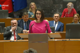 Ali vlada s svojim izigravanjem pravil javnosti sporoča: nasilje nad zdravniki je sprejemljivo?