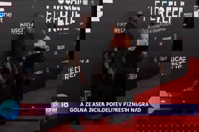 Video: Joj, tale je pa takole gola skakljala po odru.